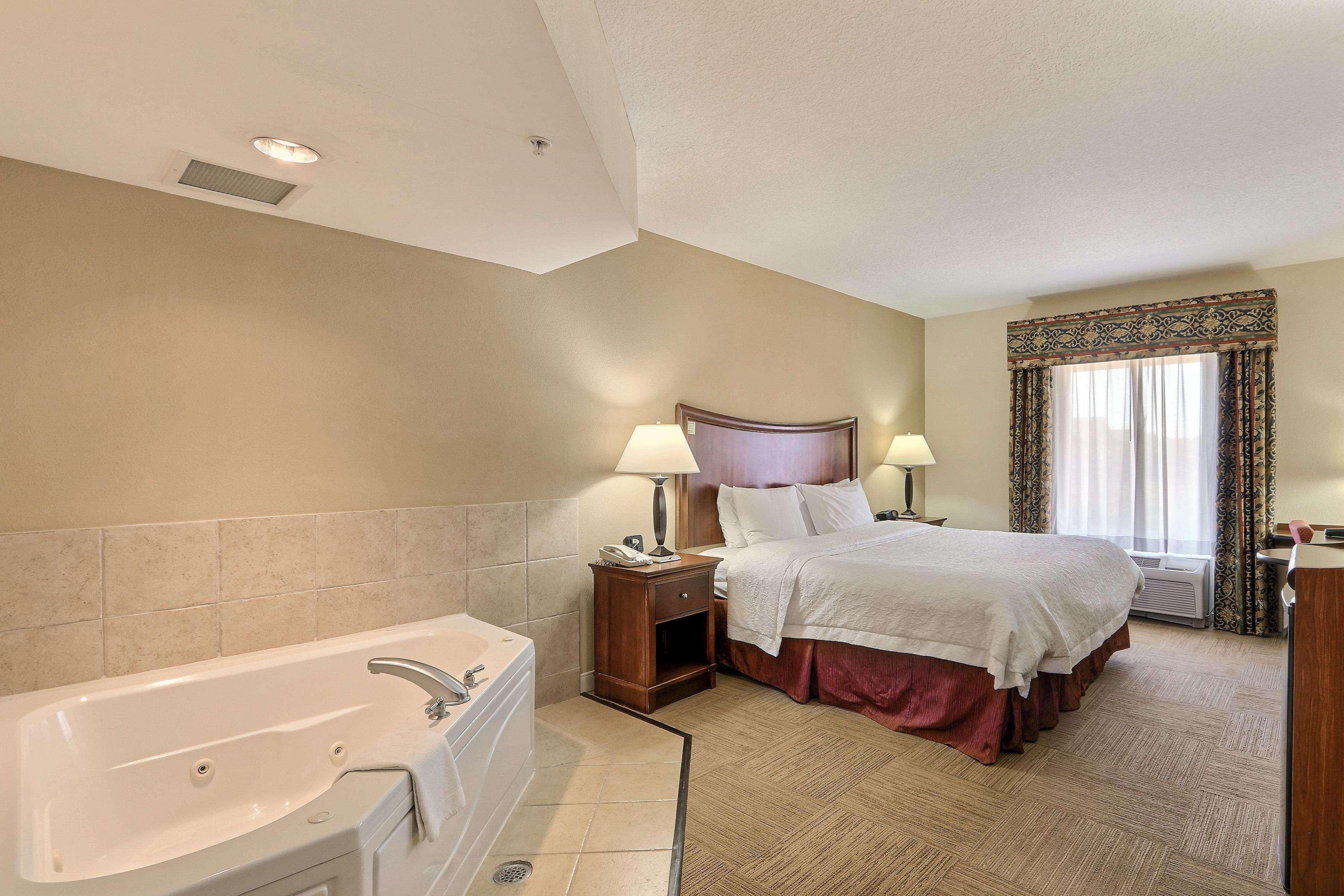 Hampton Inn & Suites Savannah - I-95 South - Gateway Екстериор снимка