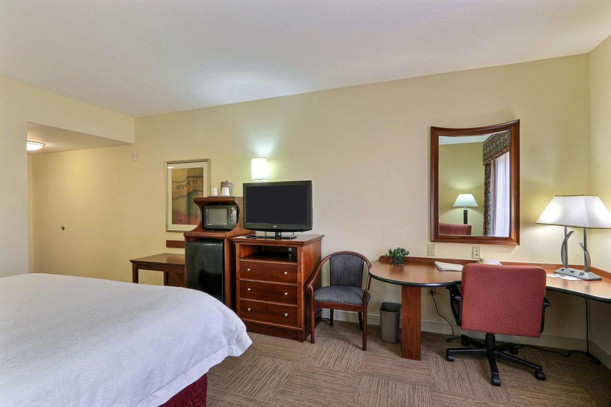 Hampton Inn & Suites Savannah - I-95 South - Gateway Екстериор снимка
